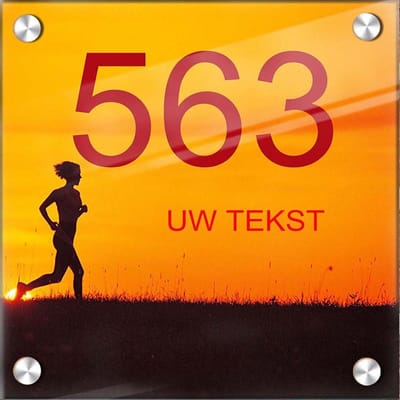 Huisnummer naambord plexiglas 15x15x0,5cm Hardlopen design - met naam bedrukken Huisnummerbordjes, Naambordje voordeur, naamplaatje voordeur, huisnummer bord, huisnummer borden