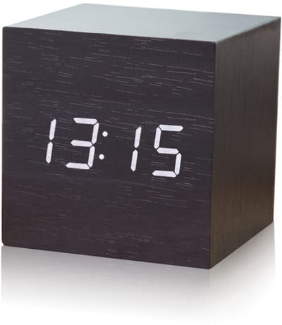 Wekker kubus hout - Kleine houten klok - Digitaal - LED display - 6x6 cm - Temperatuur - Werkt op batterij/USB - Clock wooden cube - Wekker nachtkastje - Zwart- Jonyx