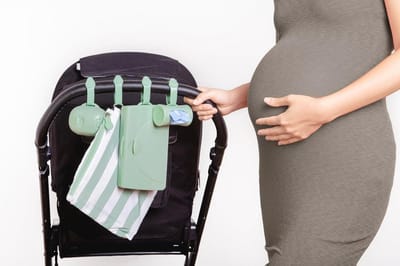 Cadeauset voor onderweg luiers met aankleedkussen, tas en doekjesdispenser