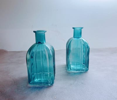 Mini groene gestreepte vaasjes - 2 stuks - 13 cm x 6 cm - glas