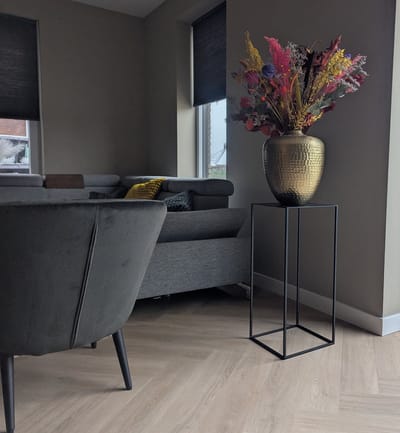Zuil - 70 cm - metaal - mat zwart - sokkel - plantentafel