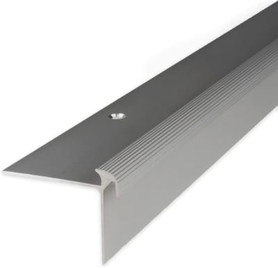 Geperforeerd Aluminium Trapneus Profiel Zilver 40x30mm 1 Meter | Hoekprofiel voor Traptreden