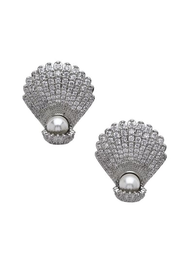 AVANT-GARDE PARIS Oorknoppen - Shell Pearl Statement Stud Earrings - Zilverkleurig - Rhodium Plated - Parelaccent - Pavé Crystals