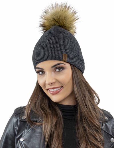 Vivisence Dames Wintermuts - Met Pompom Van Imitatiebont En Zachte Acrylbrei Voor Aangename Pasvorm - Warm Comfort Voor Koude Dagen En Minder Statisch Haar Ideaal Voor Dagelijks Gebruik En Geschenk - Donkergrijs