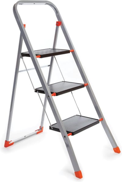 Toolland Stepix trapladder, 3 treden, inklapbaar, huishoudtrap met hoge beugel, antislipvoetjes en antislipprofiel op de twee treden, epoxycoating, metaal, draagvermogen tot 150 kg