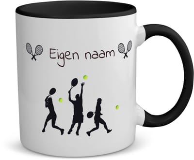 Akyol - tennis met naam - koffiemok - theemok - zwart - Tennis - tennis verjaardag - cadeau - verjaardag - geschenk - gepersonaliseerd - 350 ML inhoud