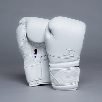 Joyagear Performance V2 Bokshandschoenen – Wit/Carbon – 16 oz – Geschikt voor Boksen, Kickboksen, Muay Thai & MMA – Inclusief Bandage Set