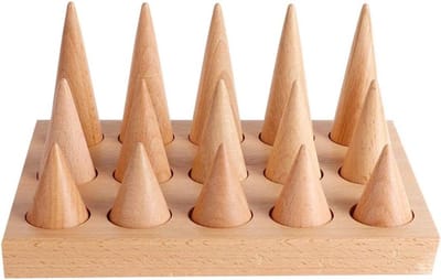Houten Ring Display - Sieraden Houder - Juwelen Presentatie - 15 Cone Vormen - 20x17x8 cm - Houtkleur