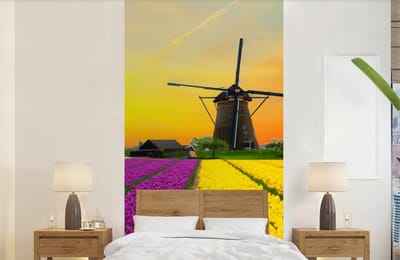 Behang - Fotobehang Windmolen - Tulpen - Bloemen - Lente - Breedte 120 cm x hoogte 240 cm