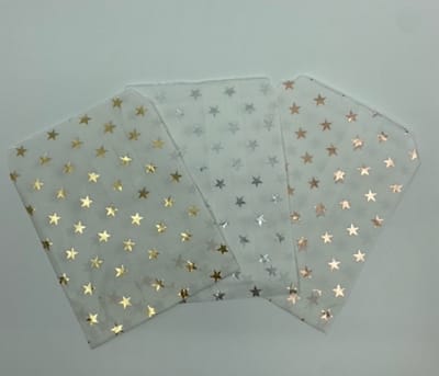 12 Luxe cadeau zakjes met sterren  - 17,3 x 13 cm - Goud/Zilver/Brons - Kado verpakkingen -