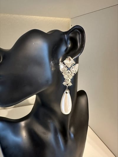 Faux parel ecor drop oorbellen | | Make up | Parfum | Moederdag | Verjaardagscadeau| Cadeautje| Valentijnsdag| Kado | sieraden | vaderdag | oorbellen | oorsieraden