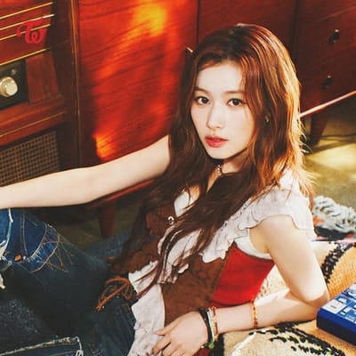 (Voorafgaande bestelling)TWICE 6e Japanse Album - ENEMY (Solo-editie) Sana