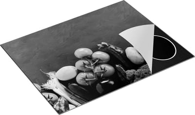 Chefcare Inductie Beschermer Diverse Groente bij elkaar - Zwart Wit - 77x59 cm - Afdekplaat Inductie - Kookplaat Beschermer - Inductie Mat