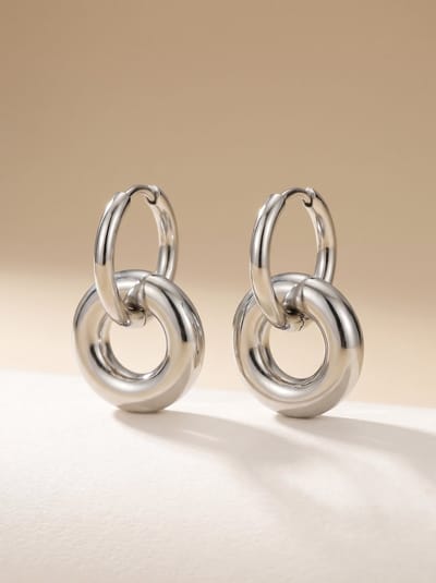 Lundholm Oorbellen Premium Stainless Steel luxe Oorbellen Zilverkleurig - Nina Serie - oorbellen dames zilver hangers - verjaardag cadeau cadeautje vrouw - Scandinavian Design - Zilveren Oorbellen
