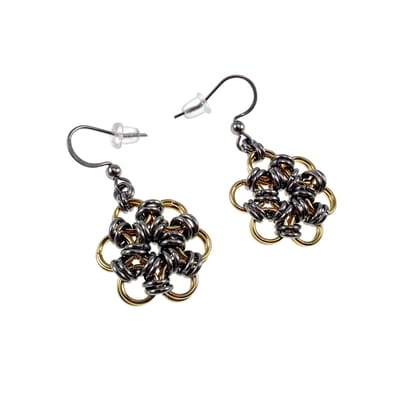 Lange Dames Oorbellen | RVS - Zilverkleur Bloemenoorbellen | Bloemen Haakoorbellen | Handgemaakt door esde2 – 40mm Lengte