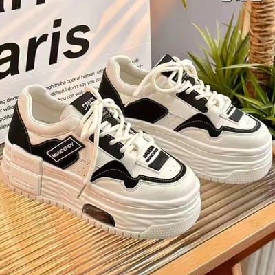 Witte schoenen Damesplatform Speciaal ontwerp Veelzijdige casual sneakers Nieuwe zwarte comfortabele schoenen 40