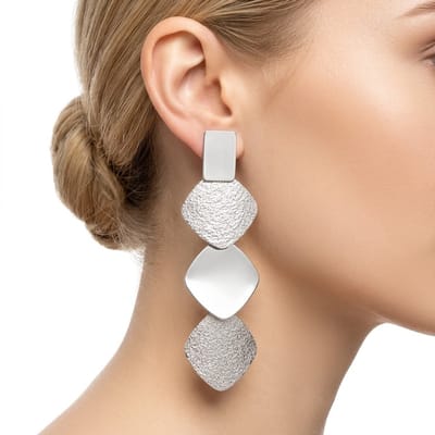 Zilverkleurige oorclips dames geometrische ruitvormige hanger clip on oorbellen zonder gaatjes gelaagd design oorclips hangende statement oorbellen met matte en glanzende afwerking