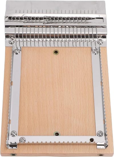 Mini Stopmachine - Kleine weefmachine - Kleding repareren - Metaal-hout constructie - 12.9 x 20.5 cm - Niet gespecificeerd