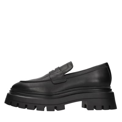 Stuart Weitzman Lage schoenen zwart