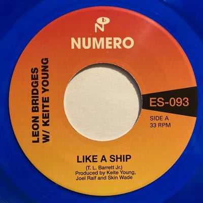 Leon Bridges, Keite Young, Pastor T. L. Barrett Youth For Christ Choir - Like A Ship (7" Single) (Coloured Vinyl)