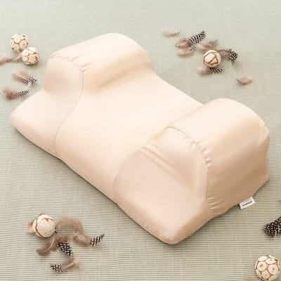 InnovaGoods® Hoofdkussen met Satijnen Hoes, Verfrissend Satijnen Kussenovertrek met ritssluiting, ideaal voor haar en huid, antirimpel. Beige