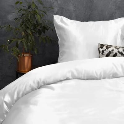 Sleeptime Beauty Skin Care Dekbedovertrek - Eenpersoons - 140x200/220 + 1 kussensloop 60x70 - Wit