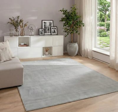 Flycarpets Malaga Laagpolig Vloerkleed - Zilver - Wasbaar Tapijt - Woonkamer - 140x200 cm