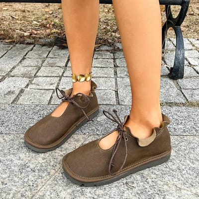 Chaussures pour femmes Vente chaude Lacets Ballerines pour femmes Extérieur Décontracté Ballerines Femmes Bout rond Semelle souple Creux Grandes tailles Chaussures Femmes 42