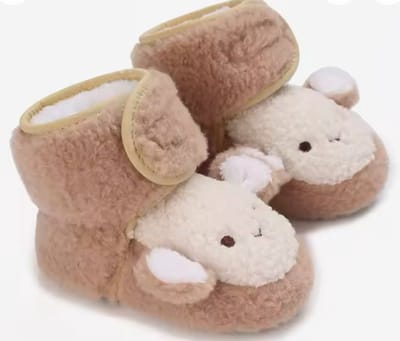 Zachte en warme sloffen - Pantoffels voor baby van Baby-Slofje - Beige - maat 0-6 maanden - 11cm zool - kraamcadeau