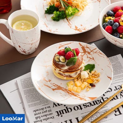 LooMar Luxe Serviesset – 16 delig – 4 persoons – Porselein - Bordenset – Dinner platen – Dessertborden - Kommen - Mokken - Set - Wit - Goud