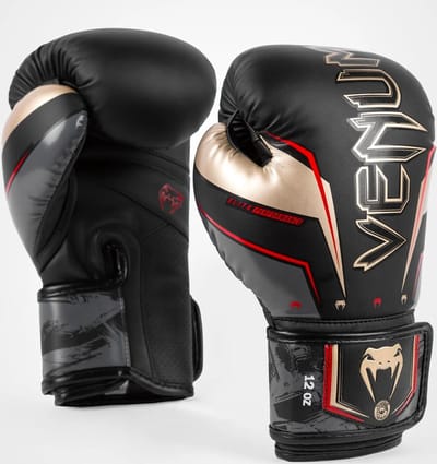 Venum Elite Evo Bokshandschoenen – Zwart/Goud/Rood – 10 oz