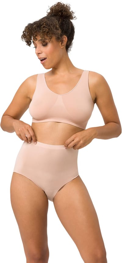 Geschenkset Comfee Pure Met crop top, bralette, tailleslip & panty – alles in één doos