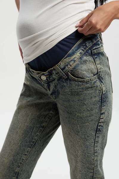 boohoo Dames Zwangerschaps Basic Hoge Taille Mama Jeans | Vintage Wash | Maat: 8