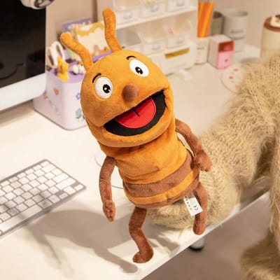 Insect Zacht Knuffel Speelgoed Pop Libelle Mieren Vlinder Lieveheersbeestje Cosplay Pluche Pop Educatief Baby Speelgoed Schattige Hand Vingerpop 30cm orange