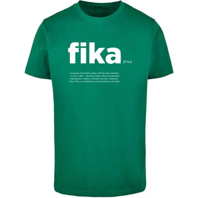 Mister Tee - Fika Definition Round Neck Heren Tshirt - XL - Donkergroen