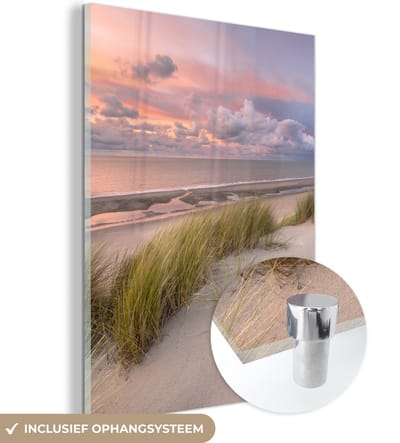 MuchoWow® Glasschilderij 120x160 cm - Schilderij acrylglas - Strand - Zee - Duin - Nederland - Roze - Foto op glas - Muurdecoratie woonkamer - Wanddecoratie slaapkamer - Schilderijen