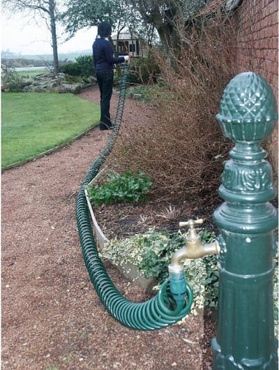 Tuinslang - Waterslang - Planten Water Geven - Automatisch Terugspoelend - 30 Meter