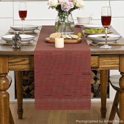 Dailygoods - Bordeauxrode Wasbare PVC Tafelloper 30 x 183 cm Vlekbestendig voor Eettafel Decoratie