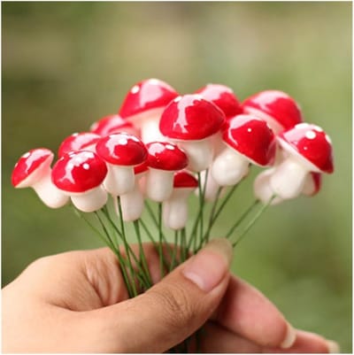 Miniatuur Paddenstoelen - Tuin Decoratie - Mini Tuin Aanleggen - Feeërieke Sfeer - 50 Stuks - Rood