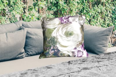 Sierkussen Buiten - Bloemen - Rozen - Natuur - 60x60 cm - Weerbestendig