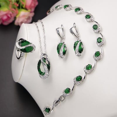 Sieraden Europa en De Verenigde Staten Hot Anti-allergie Zirkonia Armband Ketting Oorbellen Sieradenset 9 yards