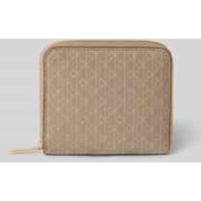 Calvin Klein Emblem Aop Square Wallet Desert Taupe Aop Maat: OS | Portemonnees Outlet | Dames | Beige