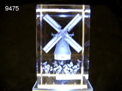 3D Laser Gravure Molen in Glasblok – 5 x 5 x 8 cm – Met Geschenkverpakking