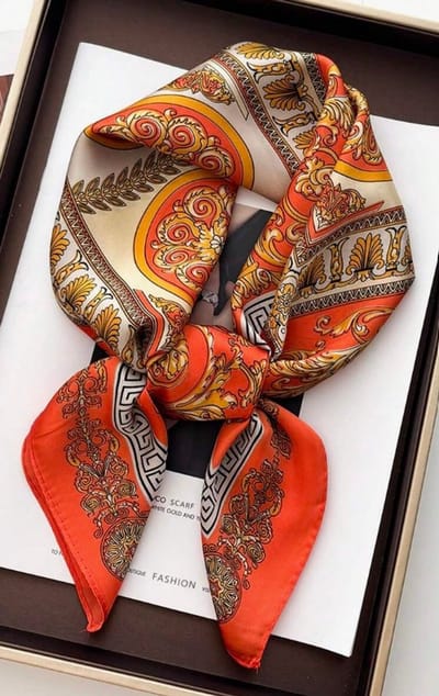 Stijlvolle Sjaal Oranje / Beige - DH collection - Klassieke print - Koningsdag - Holland - Hoofdband - Sjaaltje - Bandana - Haarband | Effen | Prachtige glans | Chique om nek of aan tas!