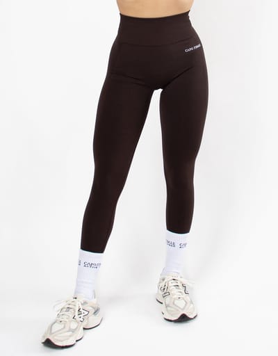 Eternity High-Waist Legging | CAPO FINALE - Leggings | XS | Kleur Bruin | Sportkleding | Activewear | Gymkleding | Fitnesskleding | Sportoutfit | Fitness | Hardlopen | Crossfit | Yoga | Pilates | Krachttraining