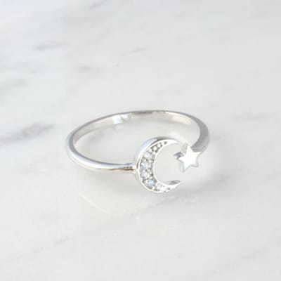 Huitan Bagues Ouvertes Romantiques Design Lune et Étoile pour Femmes Exquises Accessoires de Mariée de Fête de Mariage Cadeau Fantaisie Bijoux Tendance resizable gray