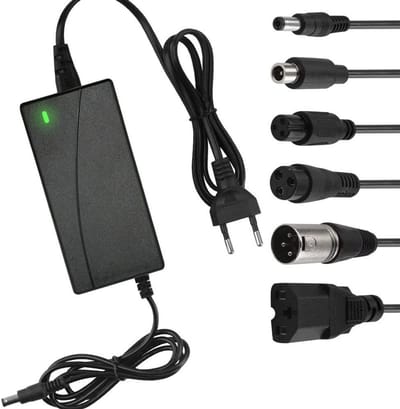 Oplaadkabel voor E-Scooters en Hoverboards, 42V 2A AC Charger met 6 Poorten voor Elektrische Scooters en Accessoires