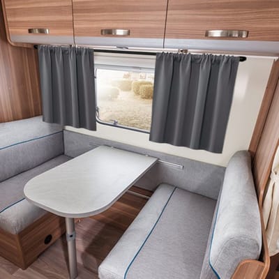 Qelus 2 Stuks Verduisterende Gordijnen Kant en Klaar - Blackout en Geluidswerend - Kort Gordijn Grijs voor Camper, Caravan en Thuis - 84x46 cm (B x H)