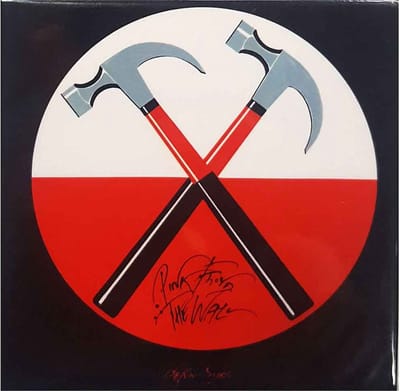 Pink Floyd - The Wall Hammers - Koelkast magneet - 7.5 x 7.5 cm