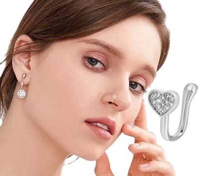 Fake Neuspiercing Met Kristallen Hartje I Nep Neuspiercing I Decoratieve Neuspiercing I Neusring I Nep Piercing I Fake Helix I RVS I 1.2 CM I Zilver
